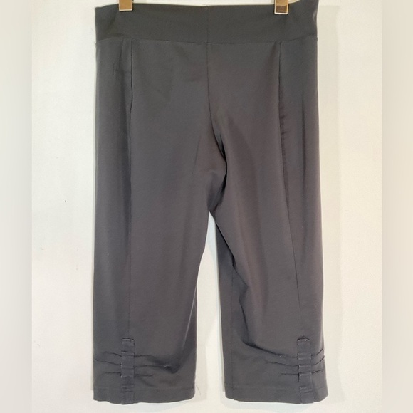 Adidas Leggings Grey Capri Yoga Pants Size M Workout Pants - Picture 3 of 6